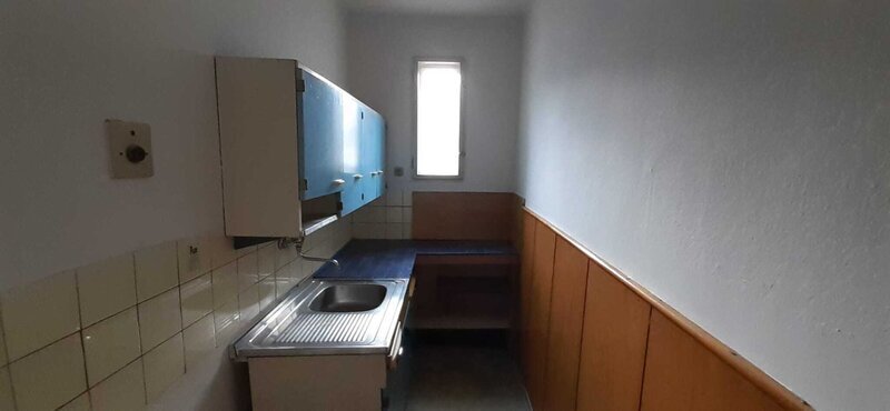 Pronájem komerčních prostor 75 m2, v lokalitě Louky Zlín