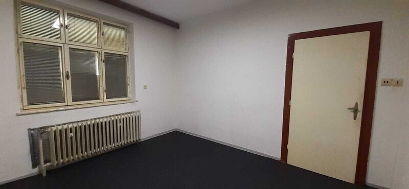 Pronájem komerčních prostor 75 m2, v lokalitě Louky Zlín
