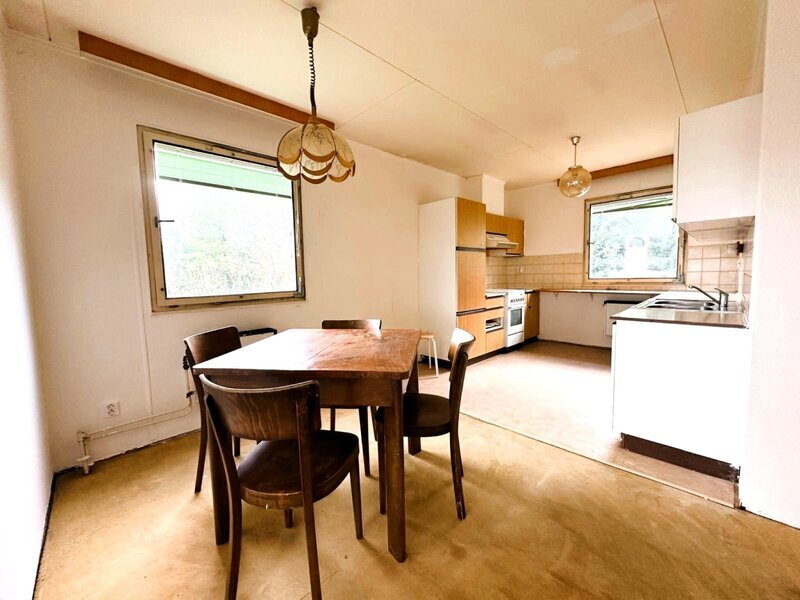 Rodinný dům s výjimečným výhledem a obrovským potenciálem – Zlín, Mladcová