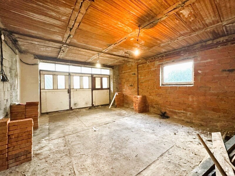 Rodinný dům s výjimečným výhledem a obrovským potenciálem – Zlín, Mladcová