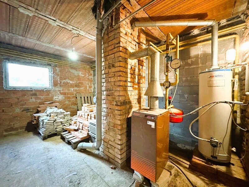 Rodinný dům s výjimečným výhledem a obrovským potenciálem – Zlín, Mladcová