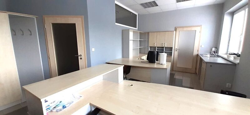 Pronájem komerčních prostor 130 m2, v lokalitě Louky Zlín