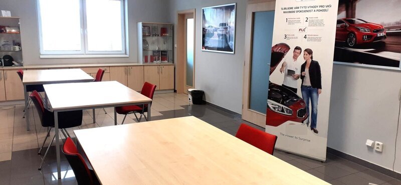 Pronájem komerčních prostor 130 m2, v lokalitě Louky Zlín
