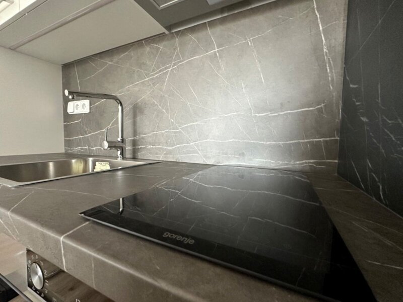 Pronájem bytu 1+kk s lodžií v centru města Zlín