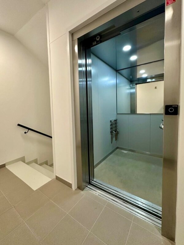 Pronájem bytu 1+kk s lodžií v centru města Zlín