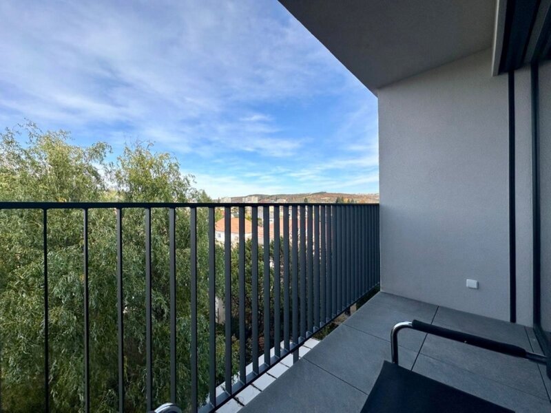 Pronájem bytu 1+kk s lodžií v centru města Zlín