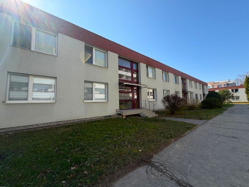 Pronájem bytu 1+kk, Zlín – Jižní Svahy, ulice Nad Stráněmi