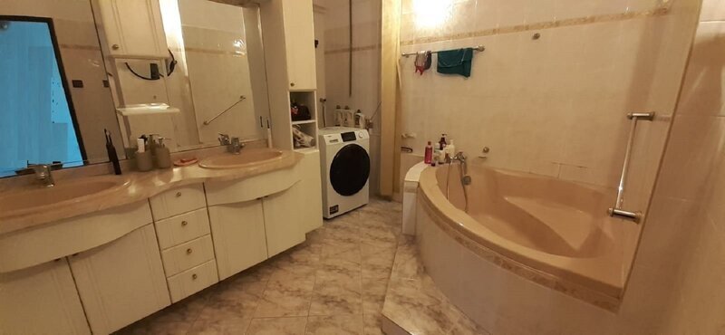 Pronájem velkého bytu 3+1 96 m2, Zlín, Lešetín