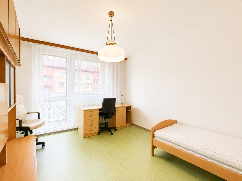 Pronájem prostorného bytu 3+1 s lodžií a sklepem – Napajedla, ul. Nábřeží