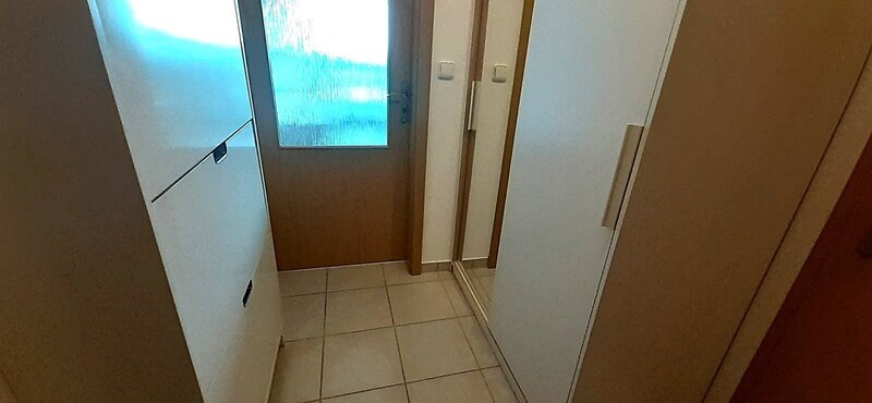 Pronájem 1+kk v novostavbě, Zelinova na Jižních Svazích, s lodžií, sklepem, luxusní výhled z lodžie