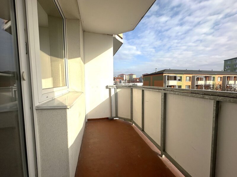 Pronájem bytu 1+1 s lodžií po kompletní rekonstrukci – Otrokovice