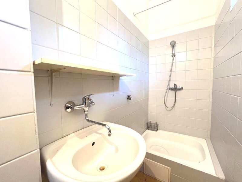Pronájem bytu 2+kk se zahrádkou a chatičkou – Hulín, centrum
