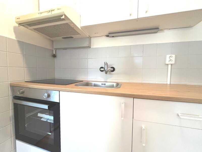 Pronájem bytu 2+kk se zahrádkou a chatičkou – Hulín, centrum