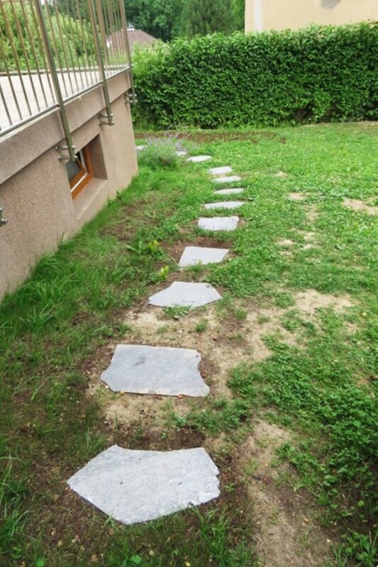 Pronájem zrekonstruovaného bytu 2+kk se zahradou – Zlín, Lesní čtvrť