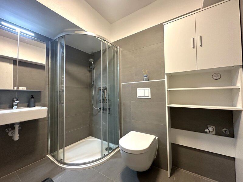 Pronájem krásného bytu 1+kk se zahrádkou a parkovacím stáním – Malenovice, Hřebíčkova