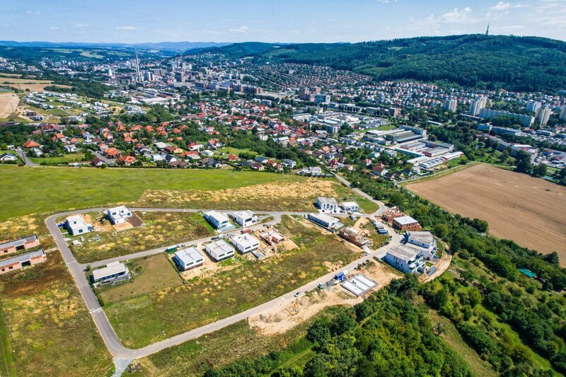 Pozemek k bydlení s nádherným výhledem na západ – Zlín, Prštné