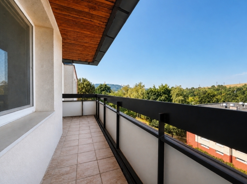 Pronájem bytu 2+1, 58 m² s prostornou lodžií a krásným výhledem – Zlín, ul. Družstevní