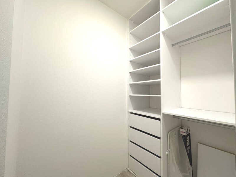 Pronájem moderního bytu 1+kk s terasou a sklepem ve Zlíně.