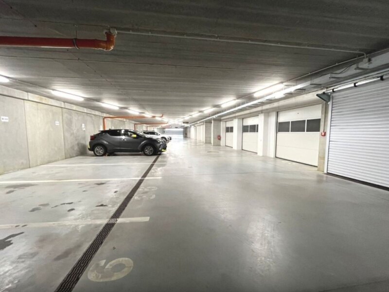 Pronájem garážového stání v centru Zlína – ulice Lorencova.