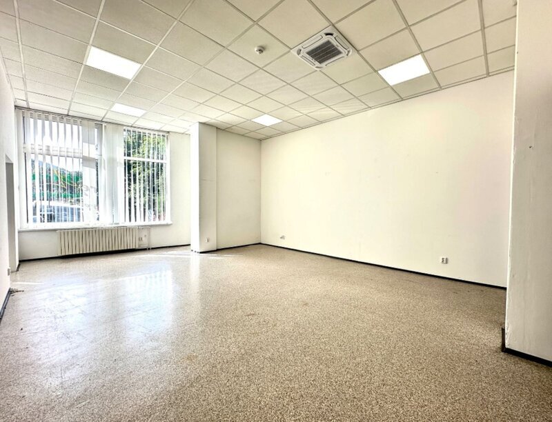 Pronájem komerčních prostor 70 m² – centrum Zlína, ulice Bartošova