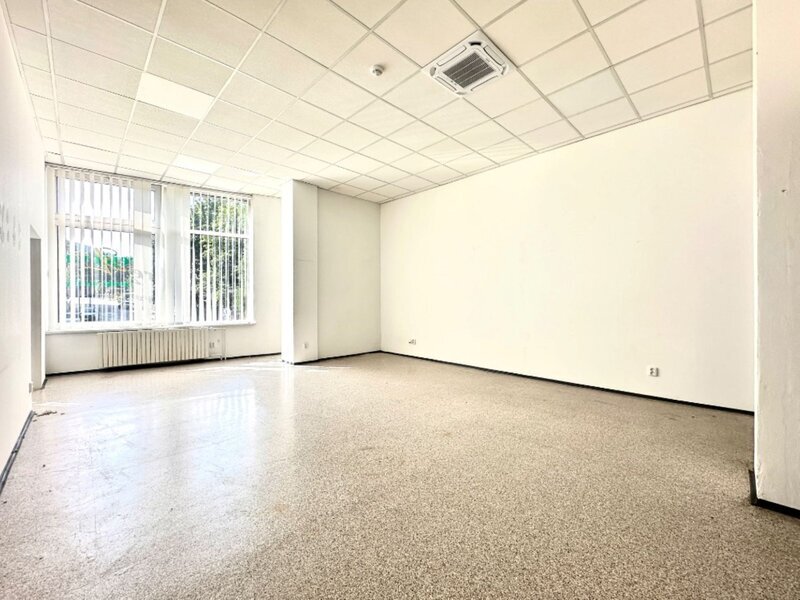 Pronájem komerčních prostor 70 m² – centrum Zlína, ulice Bartošova
