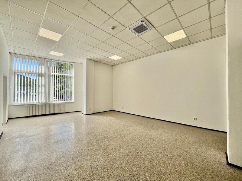 Pronájem komerčních prostor 70 m² – centrum Zlína, ulice Bartošova