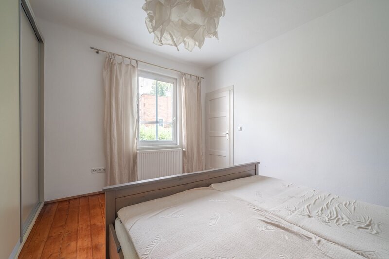 Prodej čtvrt domku 3+kk se zahradou a jedním parkovacím stáním – Zlín, Letná - ulice Kotěrova