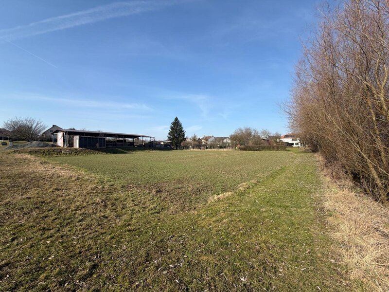 Prodej pozemku v Míškovicích pro komerční využití – výroba a skladování