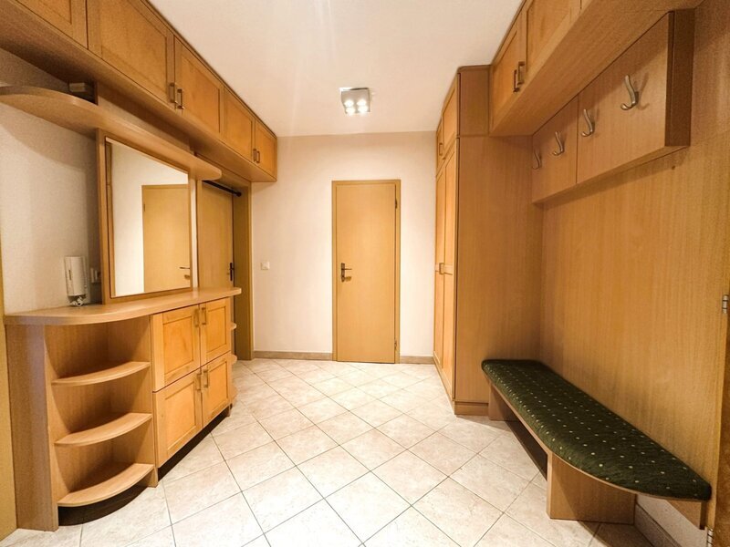 Pronájem luxusního bytu 4+kk, 107 m², dvě parkovací stání – Tyršovo nábřeží, Zlín