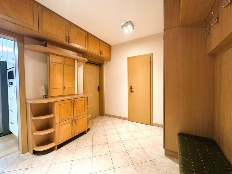 Pronájem luxusního bytu 4+kk, 107 m², dvě parkovací stání – Tyršovo nábřeží, Zlín