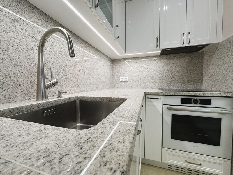 Pronájem luxusního bytu 4+kk, 107 m², dvě parkovací stání – Tyršovo nábřeží, Zlín