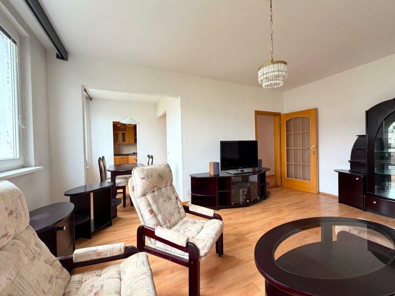 Prodej prostorného bytu 4+1 s lodžií a sklepem ve vyhledávané lokalitě Zlín – Podlesí III.