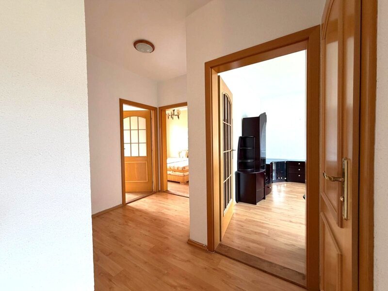 Prodej prostorného bytu 4+1 s lodžií a sklepem ve vyhledávané lokalitě Zlín – Podlesí III.