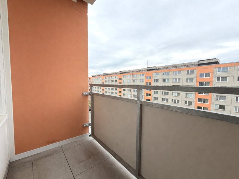 Prodej prostorného bytu 4+1 s lodžií a sklepem ve vyhledávané lokalitě Zlín – Podlesí III.