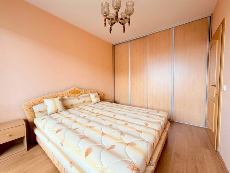 Prodej prostorného bytu 4+1 s lodžií a sklepem ve vyhledávané lokalitě Zlín – Podlesí III.