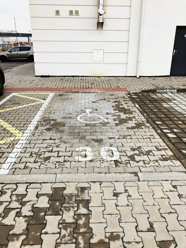 Krásný, částečně zařízený byt 3+1 v Kroměříži