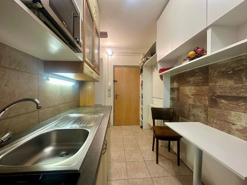 Prodej bytu 1+kk s lodžií a sklepem, 31 m², Otrokovice – Kvítkovice