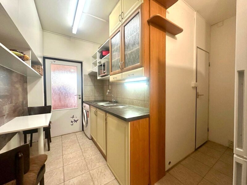 Prodej bytu 1+kk s lodžií a sklepem, 31 m², Otrokovice – Kvítkovice