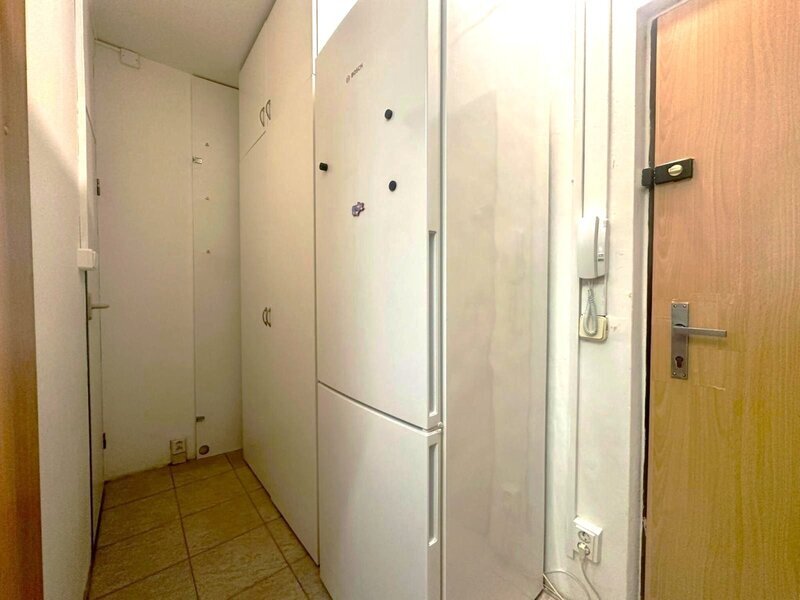 Prodej bytu 1+kk s lodžií a sklepem, 31 m², Otrokovice – Kvítkovice