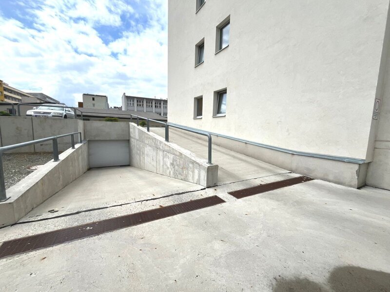 Prodej luxusního investičního bytu 1+kk v centru města Zlína s garážovým stáním