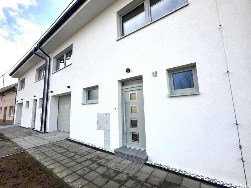 Prodej moderního rodinného domu 5+kk s garáží a zahradou – Míškovice u Zlína