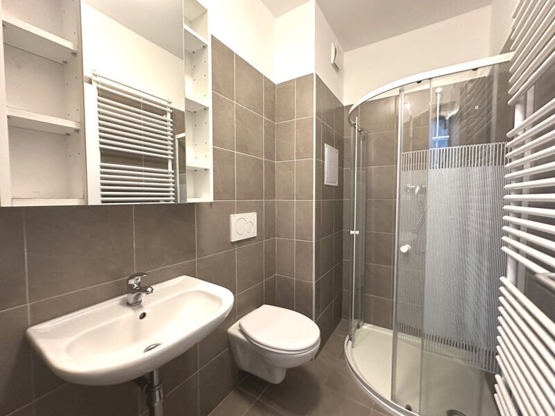 Pronájem bytu 1+kk s parkovacím stáním, 29 m², Zlín – Bartošova čtvrť