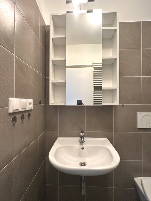 Pronájem bytu 1+kk s parkovacím stáním, 29 m², Zlín – Bartošova čtvrť