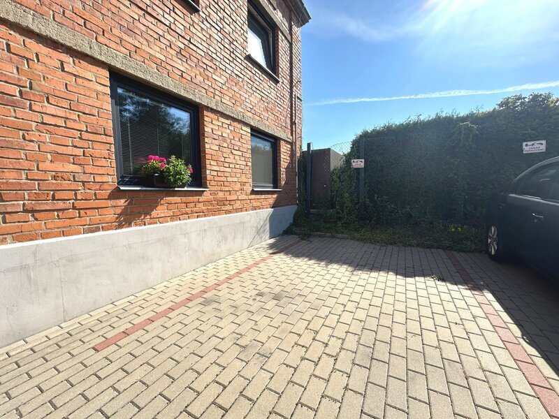 Pronájem bytu 1+kk s parkovacím stáním, 29 m², Zlín – Bartošova čtvrť