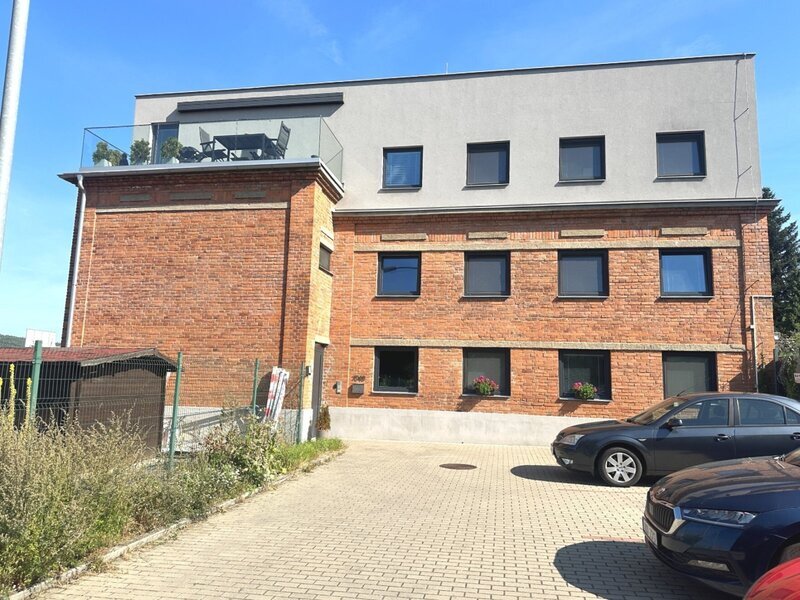 Pronájem bytu 1+kk s parkovacím stáním, 29 m², Zlín – Bartošova čtvrť