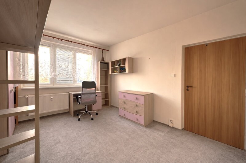 Prodej bytu 3+1 s balkonem – Zlín, Malenovice, ul. Husova