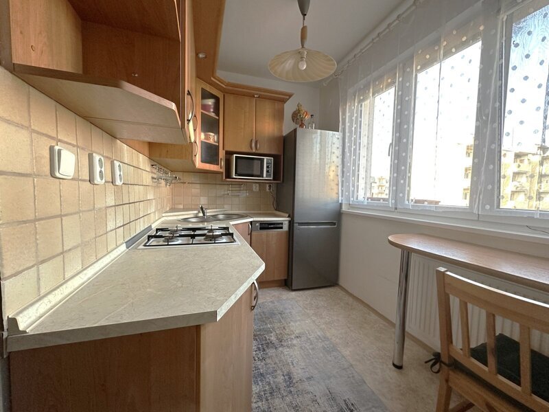 Prodej bytu 3+1 s balkonem – Zlín, Malenovice, ul. Husova