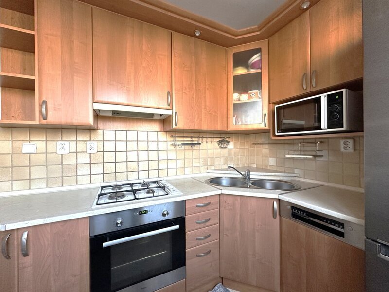 Prodej bytu 3+1 s balkonem – Zlín, Malenovice, ul. Husova