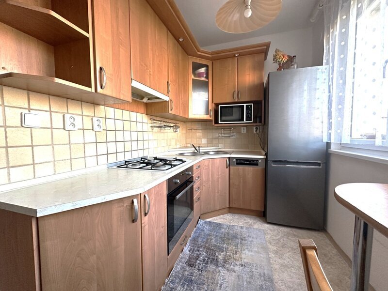 Prodej bytu 3+1 s balkonem – Zlín, Malenovice, ul. Husova