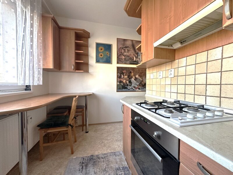 Prodej bytu 3+1 s balkonem – Zlín, Malenovice, ul. Husova